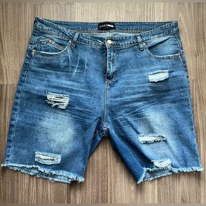 Fashion Nova Curve Distressed Denim Shorts Size 20 Frayed Hem High Rise Plus
